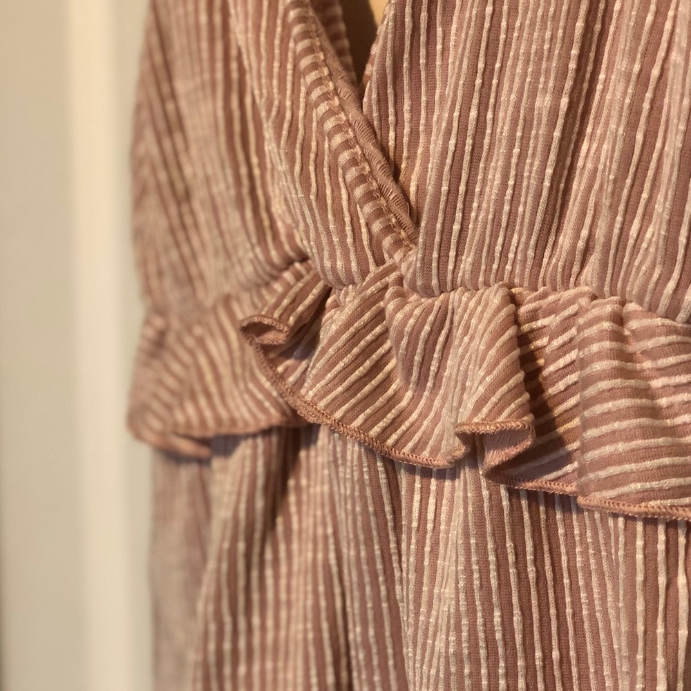 NWT - Cozy & Soft Caution to the Wind Top, Pink & White Rayon